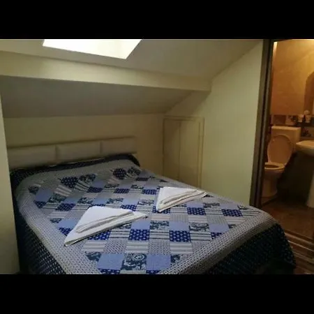 Pensión Casa Macilor